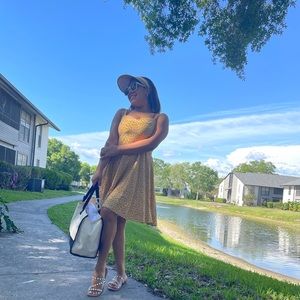 Meet your Posher, Wary